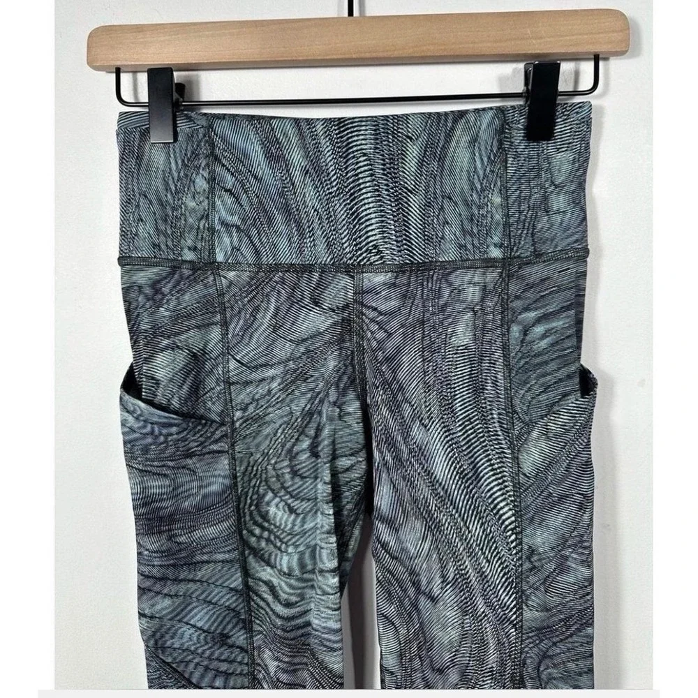 Lululemon Fast and Free Tight 25